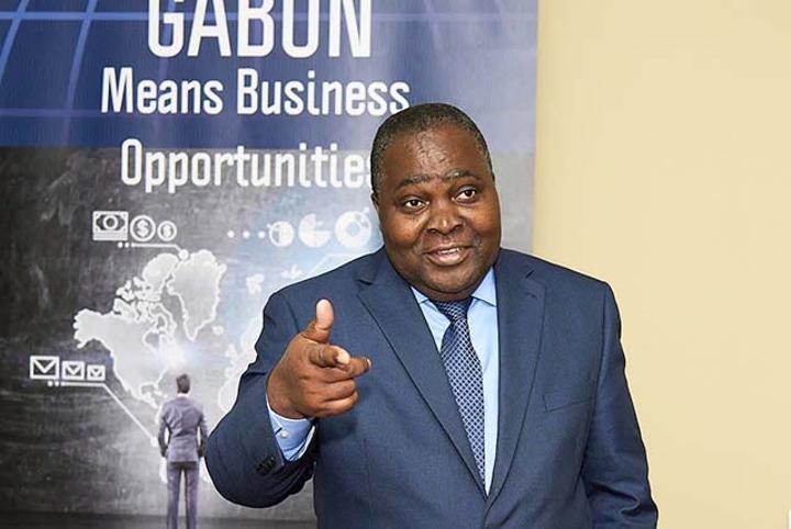 Gabon : Les femmes sont bien représentées aux postes de responsabilité, pense Michel Xavier Biang Gabon : Les femmes sont bien représentées aux postes de responsabilité, pense Michel Xavier Biang