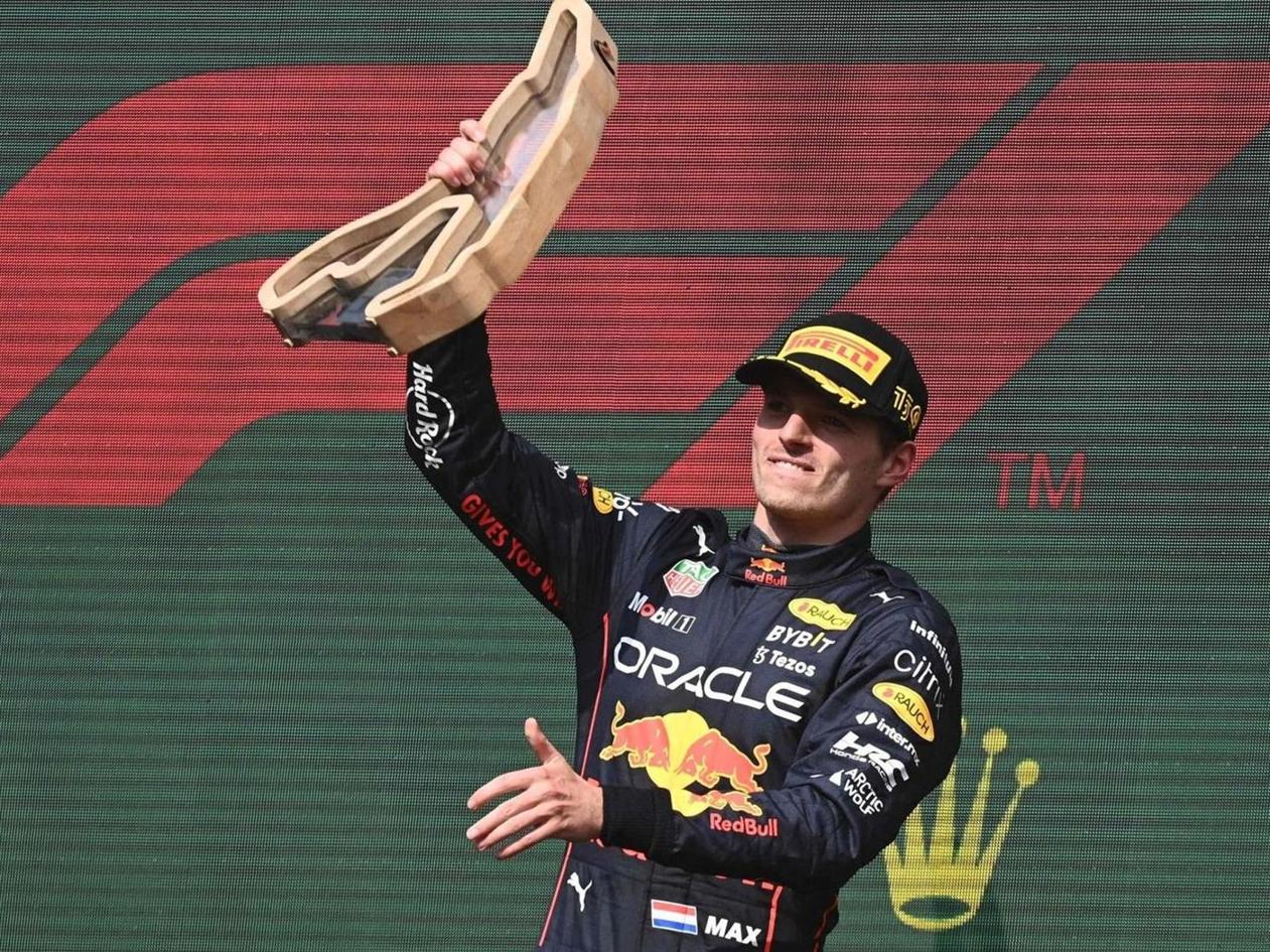 Verstappen remporte une 14e victoire historique Verstappen remporte une 14e victoire historique