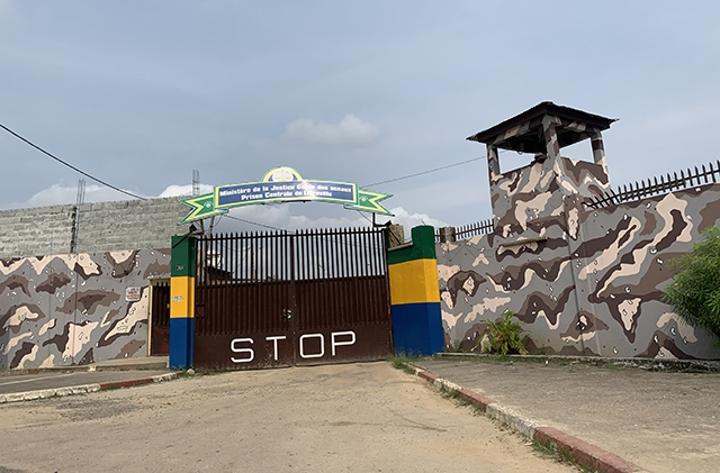 SOS Prisonniers Gabon indigné par la mort pour négligence médicale en milieu carcéral d’un détenu dont la dépouille est séquestrée à l’hôpital Militaire SOS Prisonniers Gabon indigné par la mort pour négligence médicale en milieu carcéral d’un détenu dont la dépouille est séquestrée à l’hôpital Militaire
