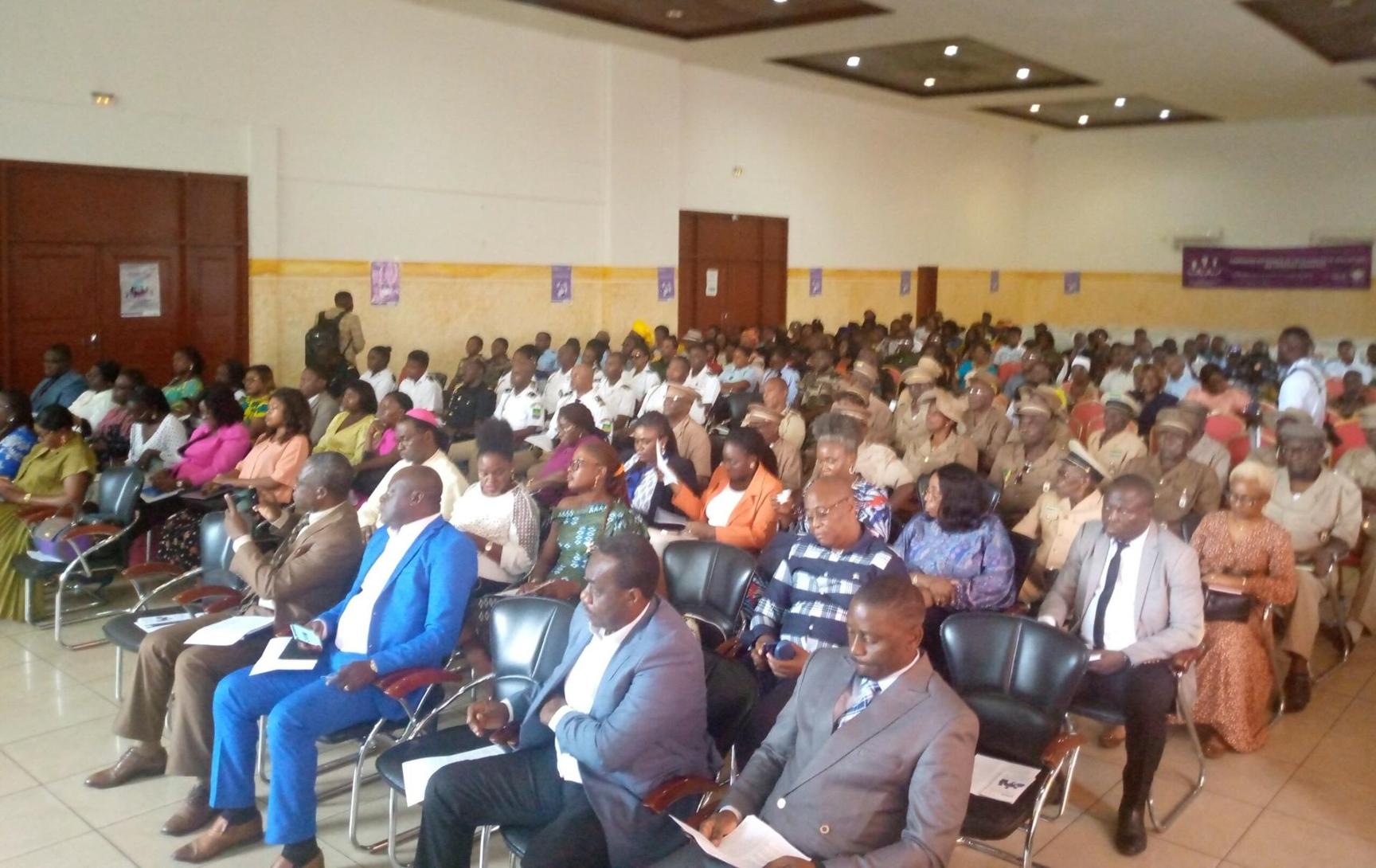 Droits du conjoint survivant : le code civil et pénal expliqués aux populations Droits du conjoint survivant : le code civil et pénal expliqués aux populations