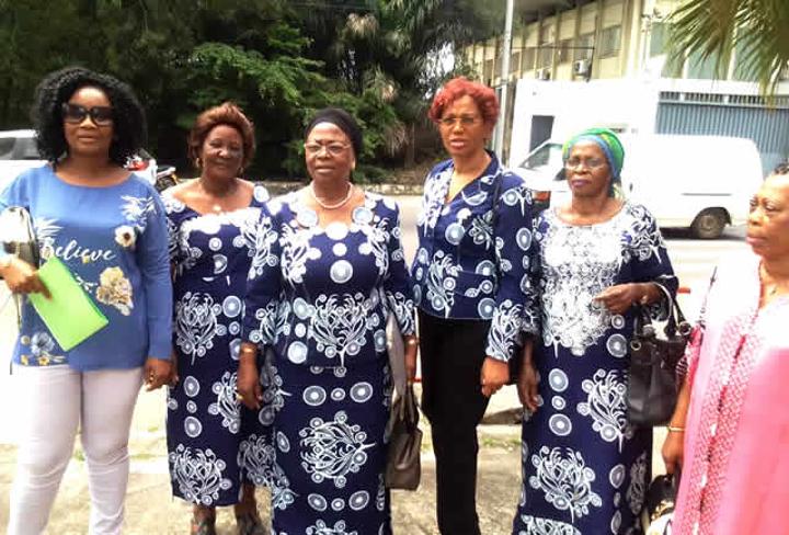 Les femmes de l’opposition interpellent Emmanuel Macron pour la transparence électorale au Gabon Les femmes de l’opposition interpellent Emmanuel Macron pour la transparence électorale au Gabon