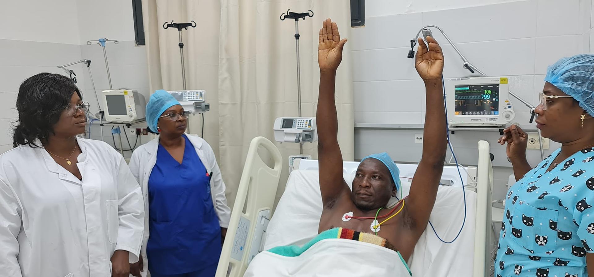 AVC : il faut vite courir au CHU de Libreville seul à pratiquer la thrombolyse au Gabon AVC : il faut vite courir au CHU de Libreville seul à pratiquer la thrombolyse au Gabon