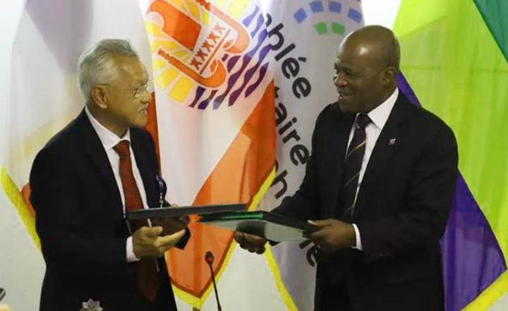 Coopération parlementaire : vers un partenariat entre le Gabon et la Polynésie Coopération parlementaire : vers un partenariat entre le Gabon et la Polynésie