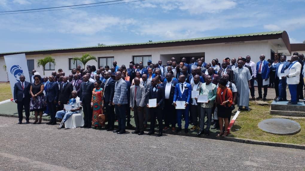 182 agents de la SEEG décorés pour leurs bons et loyaux services 182 agents de la SEEG décorés pour leurs bons et loyaux services