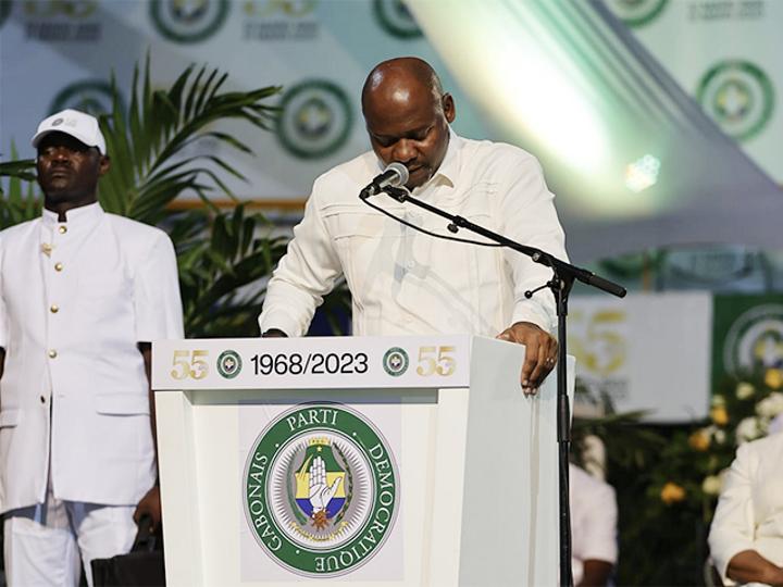 Gabon : Steeve Nzegho Dieko prie Allah de maintenir le plus longtemps possible les forces d’Ali Bongo Gabon : Steeve Nzegho Dieko prie Allah de maintenir le plus longtemps possible les forces d’Ali Bongo