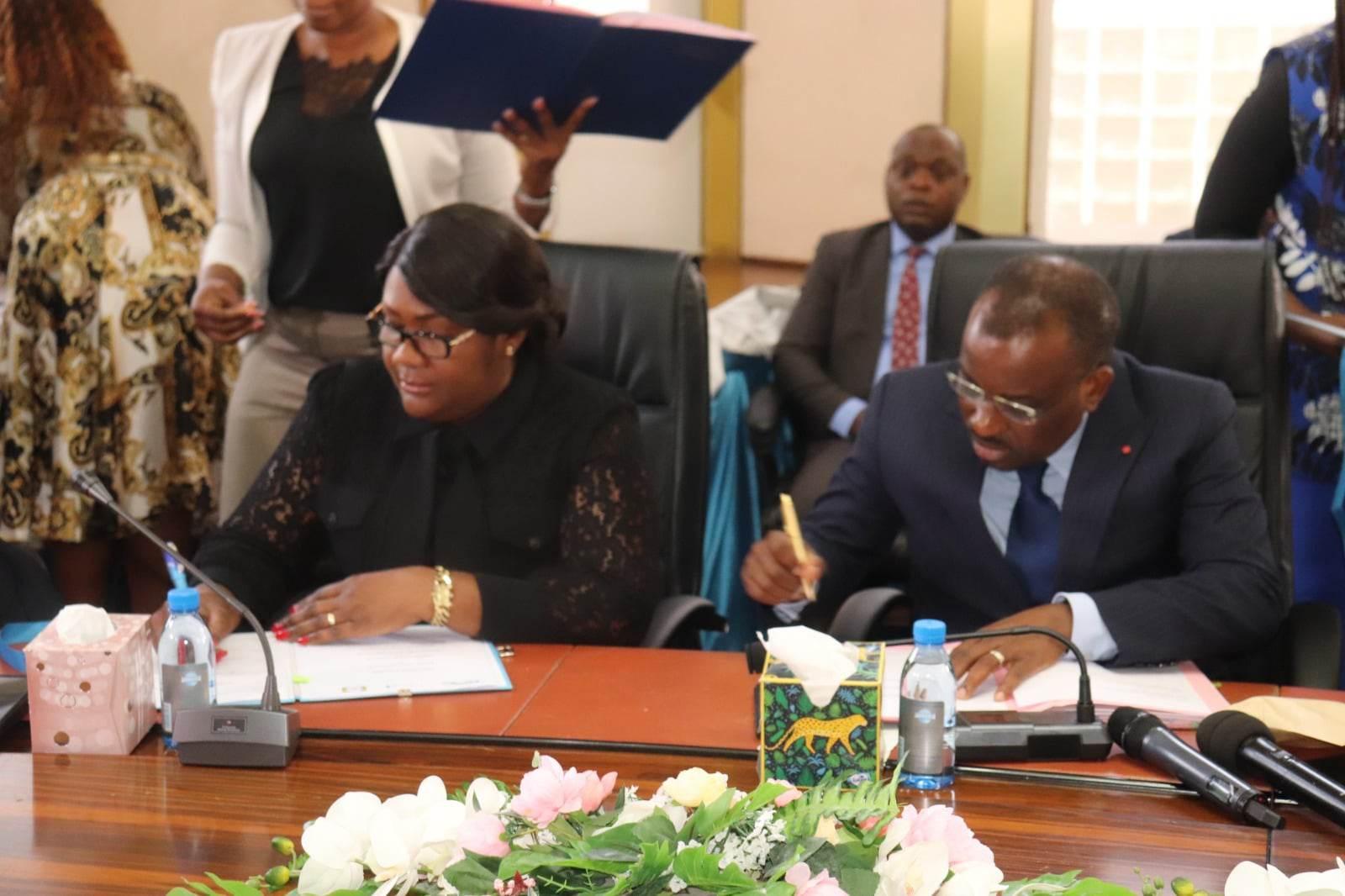 L’Etat Gabonais et Perenco signent un partenariat pour alimenter le sud du pays en électricité via la future centrale thermique au gaz naturel de Mayumba L’Etat Gabonais et Perenco signent un partenariat pour alimenter le sud du pays en électricité via la future centrale thermique au gaz naturel de Mayumba