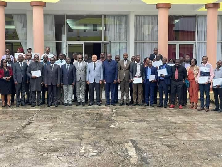 Performance administrative : l’ENA rappelle les principes fondamentaux aux directeurs provinciaux du Haut Ogooué Performance administrative : l’ENA rappelle les principes fondamentaux aux directeurs provinciaux du Haut Ogooué