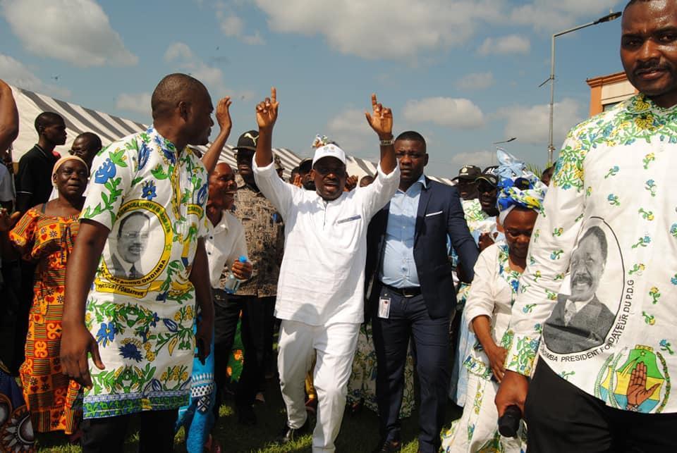 Élections générales au Gabon : Vincent de Paul Massassa invite les chefs de familles de Franceville à faire enrôler leurs enfants Élections générales au Gabon : Vincent de Paul Massassa invite les chefs de familles de Franceville à faire enrôler leurs enfants