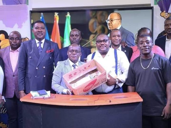 Présidentielle 2023 : Plus de 10 millions récoltés pour Ali Bongo en direct d’une télévision à l’agonie