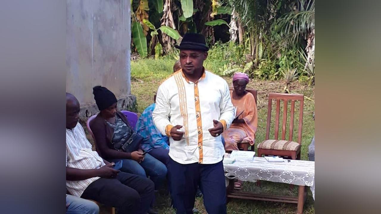 Élections 2023 dans le Komo Mondah : Jean Max Obiang Meyo de l’UDIS ému par l’enthousiasme des populations Élections 2023 dans le Komo Mondah : Jean Max Obiang Meyo de l’UDIS ému par l’enthousiasme des populations