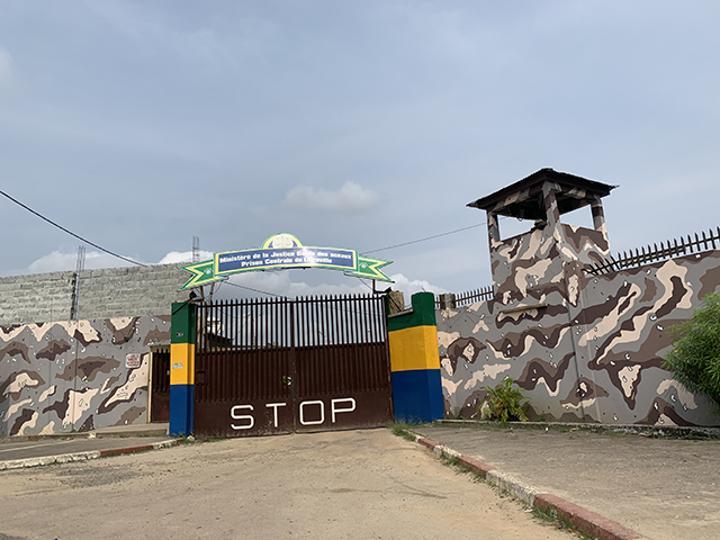 Prison Centrale de Libreville : un prisonnier en détention depuis 4 ans et 3 mois au-delà de sa peine Prison Centrale de Libreville : un prisonnier en détention depuis 4 ans et 3 mois au-delà de sa peine
