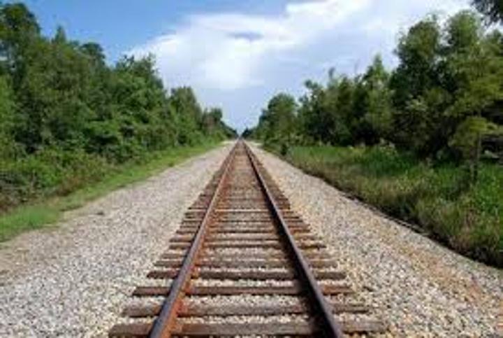 Libreville négocie une nouvelle ligne de chemin de fer avec une multinationale sud-africaine Libreville négocie une nouvelle ligne de chemin de fer avec une multinationale sud-africaine