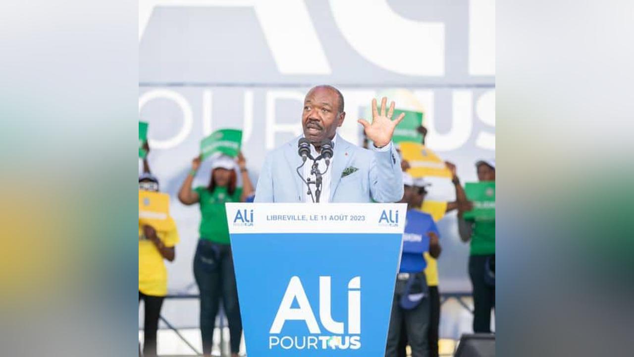 Ali Bongo Ondimba propose un nouveau pacte social et républicain aux Gabonais Ali Bongo Ondimba propose un nouveau pacte social et républicain aux Gabonais
