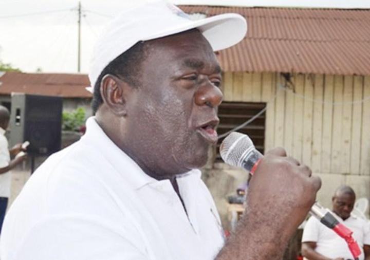 « Si Ondo Ossa n’a pas pu construire un lycée chez lui en tant que Ministre, ce n’est pas le Gabon qu’il va transformer » (Féfé Onanga) « Si Ondo Ossa n’a pas pu construire un lycée chez lui en tant que Ministre, ce n’est pas le Gabon qu’il va transformer » (Féfé Onanga)