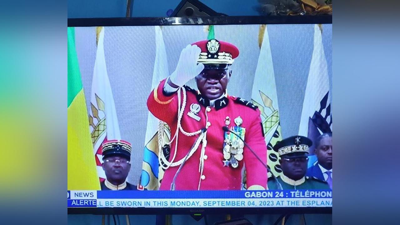 Gabon : le Président de la Transition Brice Oligui Nguema a prêté serment ce 04 septembre 2023 Gabon : le Président de la Transition Brice Oligui Nguema a prêté serment ce 04 septembre 2023