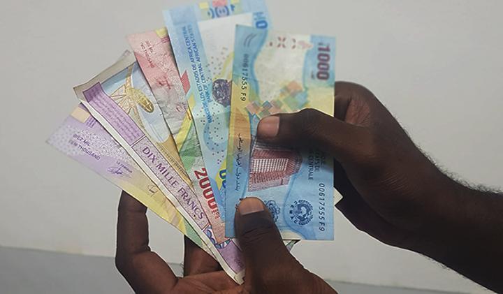 Gabon : Le CTRI ordonne le rétablissement des bourses pour les élèves du secondaire Gabon : Le CTRI ordonne le rétablissement des bourses pour les élèves du secondaire