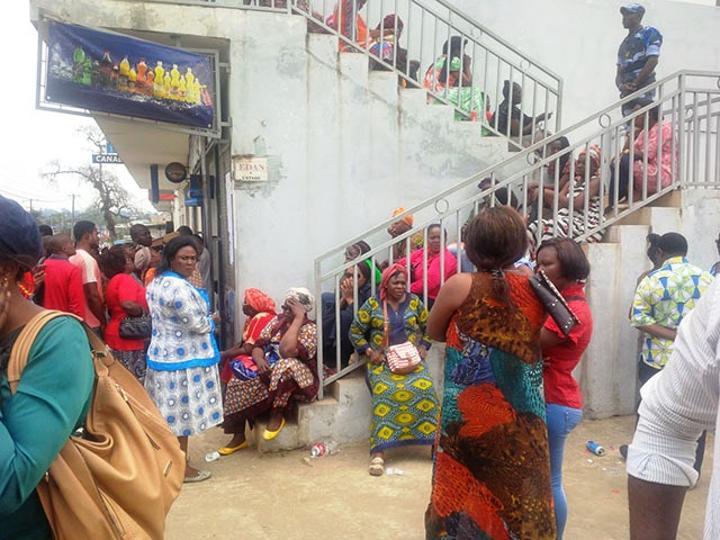 Les victimes de BR Sarl implorent l’intervention du général Brice Clotaire Oligui Nguema pour mettre fin à leurs souffrances Les victimes de BR Sarl implorent l’intervention du général Brice Clotaire Oligui Nguema pour mettre fin à leurs souffrances