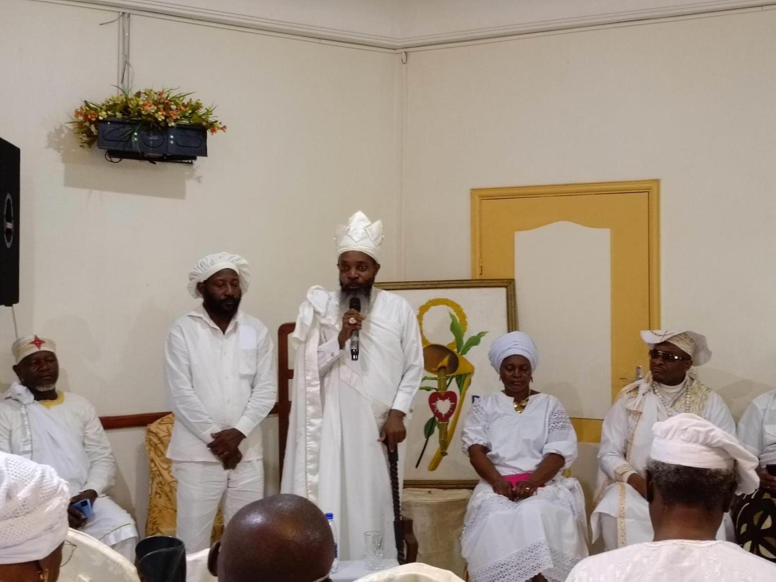 Plaidoyer pour la reconnaissance des royautés et chefferies traditionnelles du Gabon dans la future constitution Plaidoyer pour la reconnaissance des royautés et chefferies traditionnelles du Gabon dans la future constitution