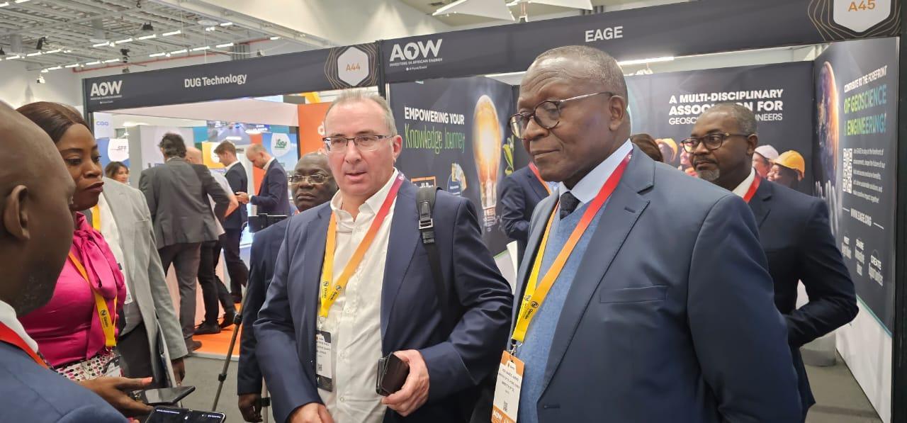 Africa Oïl Week : des entreprises américaines et britanniques intéressées par le bassin sédimentaire gabonais Africa Oïl Week : des entreprises américaines et britanniques intéressées par le bassin sédimentaire gabonais
