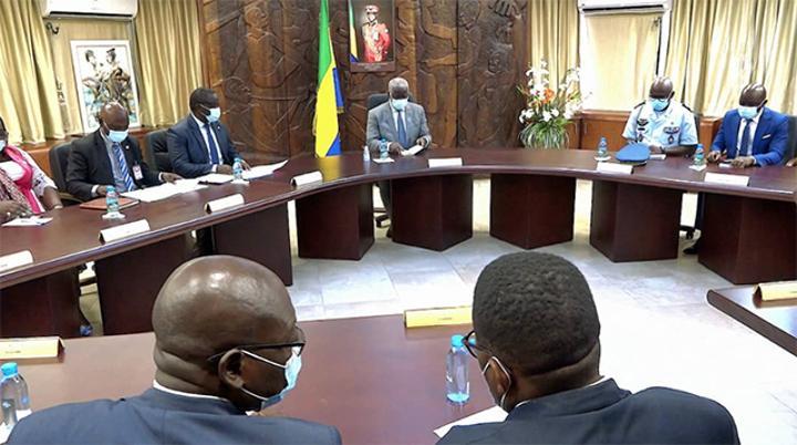 Crise dans les régies financières : Ndong Sima et l’intersyndical pensent un dialogue social inclusif Crise dans les régies financières : Ndong Sima et l’intersyndical pensent un dialogue social inclusif