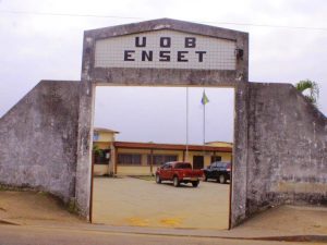 L’ENSET organise le 23 juillet 2024 un concours pour former dans les ...