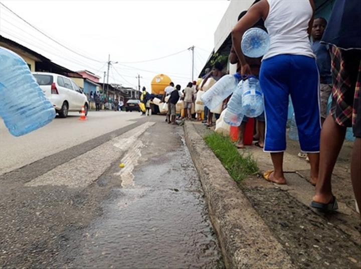 Libreville Assoiffée: la SEEG Face au Défi de L’Eau Potable Libreville Assoiffée: la SEEG Face au Défi de L’Eau Potable