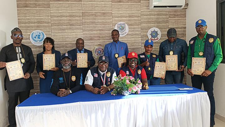 Distinctions Pour Aumôniers en Médiation et Environnement Distinctions Pour Aumôniers en Médiation et Environnement