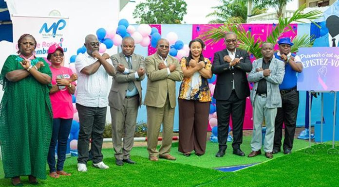 Village Rose et Bleu de Maurel & Prom à Lambaréné Village Rose et Bleu de Maurel & Prom à Lambaréné