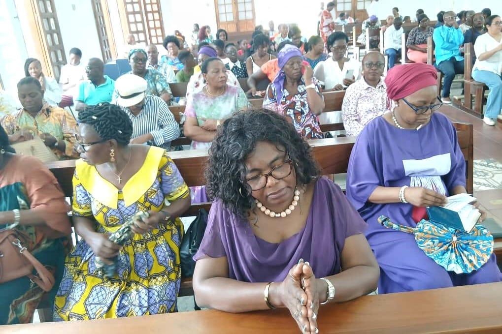 Fête Des Morts: Honorer Les Basketteuses Disparues Fête Des Morts: Honorer Les Basketteuses Disparues