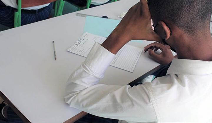 Calendrier Officiel Examens et Concours 2025-2026 Calendrier Officiel Examens et Concours 2025-2026