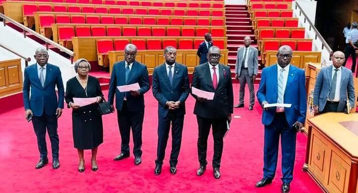 Taxe Forfaitaire d'Habitation: Gouvernement et Parlement Taxe Forfaitaire d'Habitation: Gouvernement et Parlement