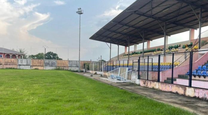 Bitam: Stade Gaston Peyril Menacé Avant Reprise Foot Bitam: Stade Gaston Peyril Menacé Avant Reprise Foot