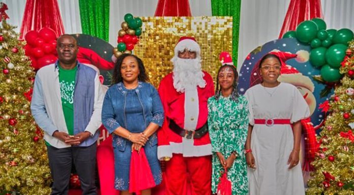 À la Tour ANINF, la Magie de Noël Connecte les Familles À la Tour ANINF, la Magie de Noël Connecte les Familles