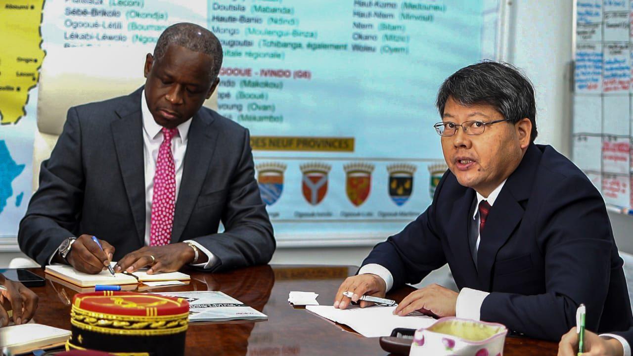 Coopération Militaire Entre Chinois Et Militaires Gabonais Coopération Militaire Entre Chinois Et Militaires Gabonais