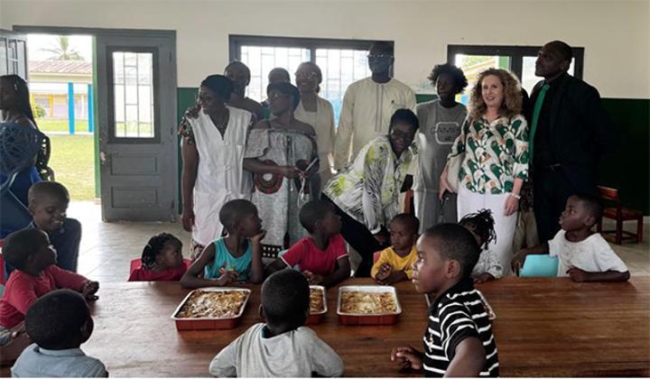 Noël Solidaire À Libreville Pour Les Enfants Du CAPEDS Noël Solidaire À Libreville Pour Les Enfants Du CAPEDS