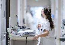 Vaccination Et Prescription: Missions Infirmières Étendues Vaccination Et Prescription: Missions Infirmières Étendues