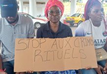 Marche Au Gabon Contre Assassinats D’Enfants Marche Au Gabon Contre Assassinats D'Enfants