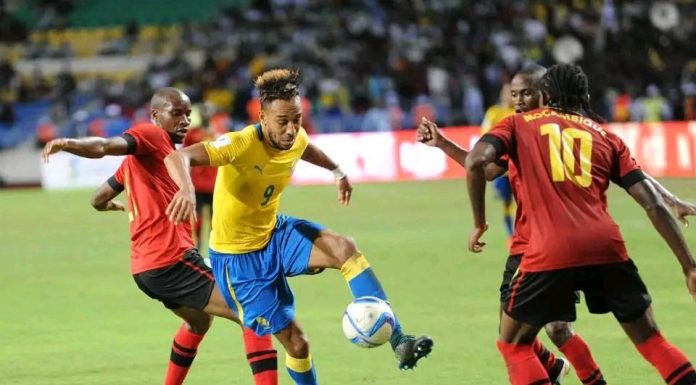 Panthères: Staff et joueurs, virés Panthères: Staff et joueurs, virés