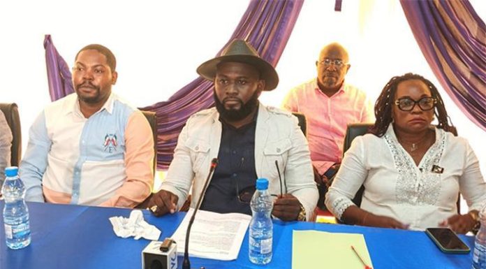 Quartiers Populaires Appellent à la Stabilité Nguema Quartiers Populaires Appellent à la Stabilité Nguema