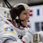 Sophie Adenot Embarque Graines et Combinaison Inédite Sophie Adenot Embarque Graines et Combinaison Inédite