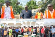 Port-Gentil: Actions de Terrain du Maire du 4ème Arrondissement Port-Gentil: Actions de Terrain du Maire du 4ème Arrondissement