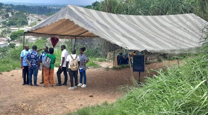 Grève Des Enseignants: Assemblée Générale Empêchée Grève Des Enseignants: Assemblée Générale Empêchée