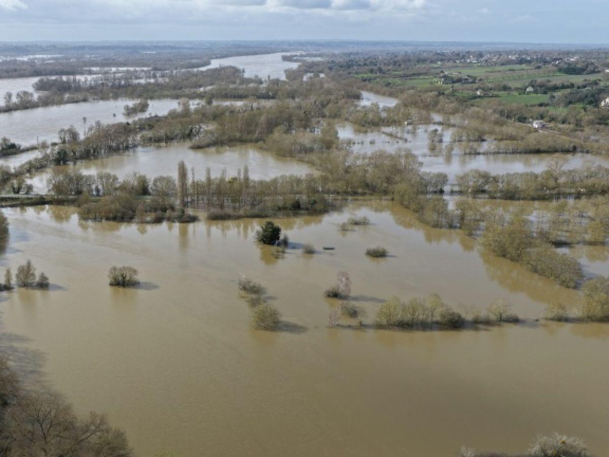 Niveaux de Crue Jamais Atteints en France Niveaux de Crue Jamais Atteints en France