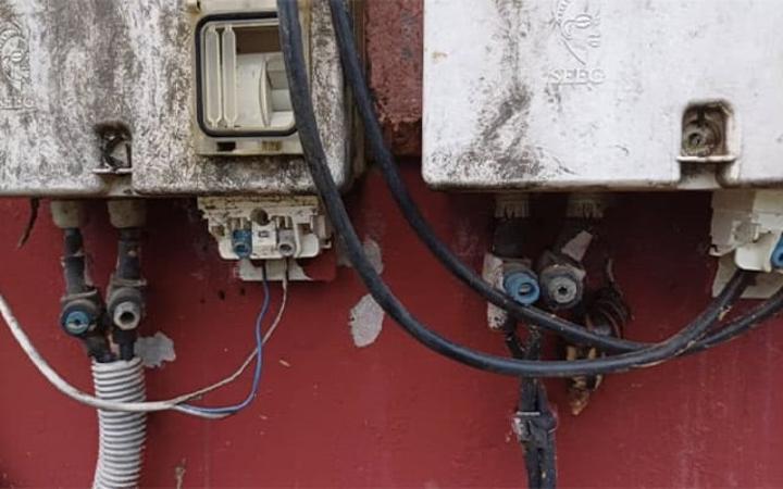 Brigade Mixte Pour Démanteler Branchement Électrique Frauduleux Brigade Mixte Pour Démanteler Branchement Électrique Frauduleux