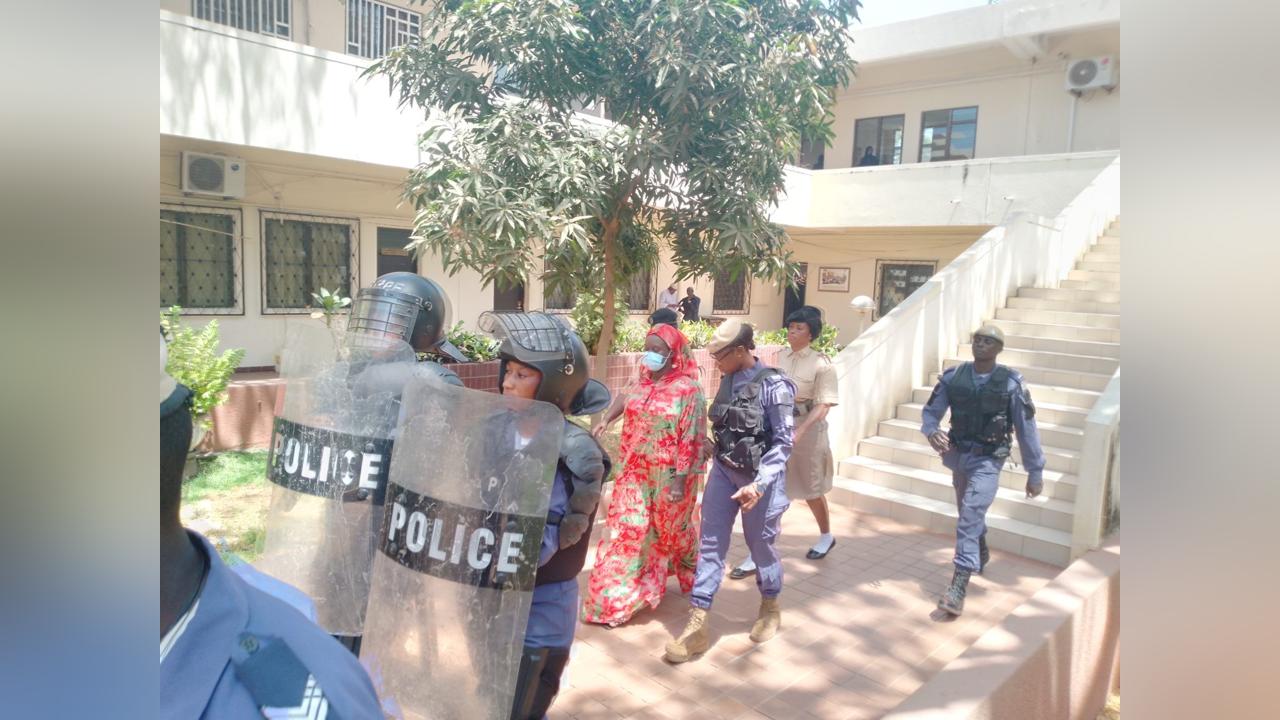 Prosecution Tenders Razor Blades, Other Material Evidence In Kumba Sinyan’s Case Prosecution Tenders Razor Blades, Other Material Evidence In Kumba Sinyan’s Case