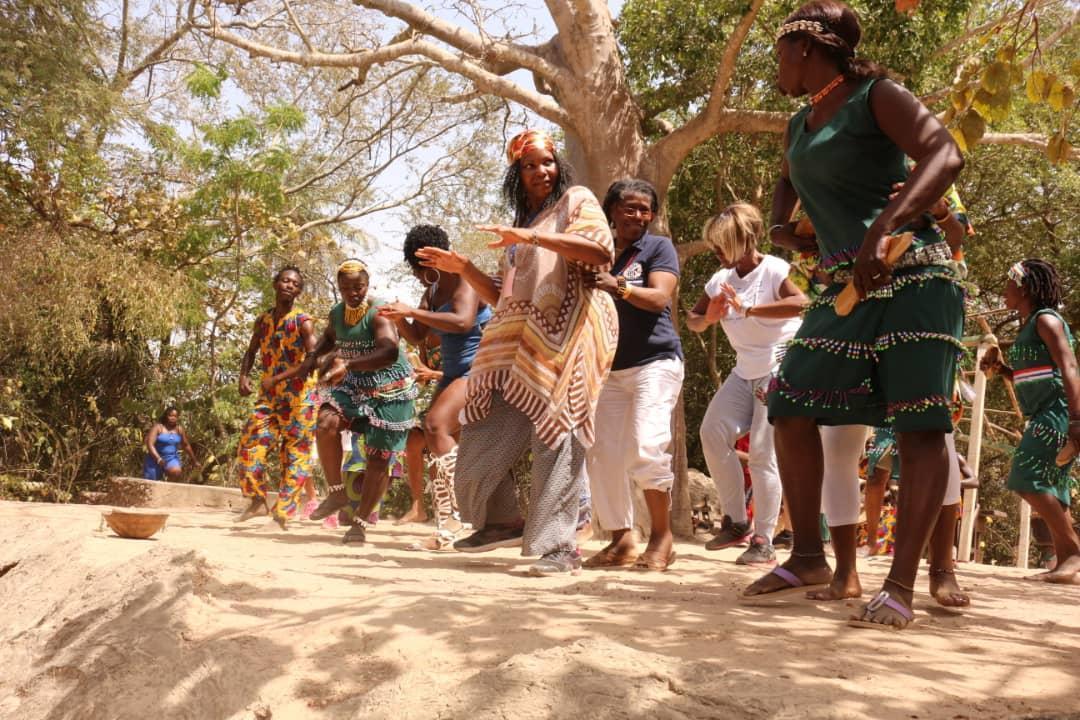 Promoting a literary culture in The Gambiathrough Literature: A Gambia of Arts & Culture Promoting a literary culture in The Gambiathrough Literature: A Gambia of Arts & Culture