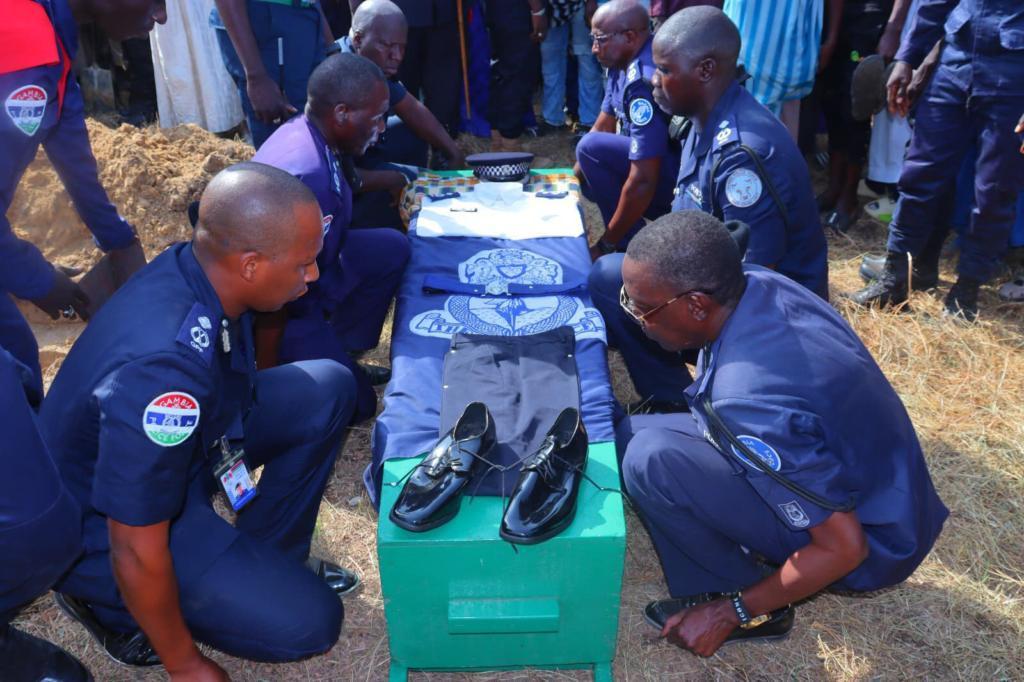 Hundreds Pay Last Respect to GorguiMboob Hundreds Pay Last Respect to GorguiMboob