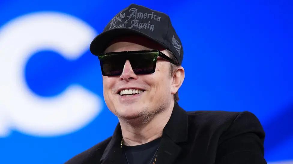 Musk Becomes World'S First Half-Trillionaire Musk Becomes World'S First Half-Trillionaire