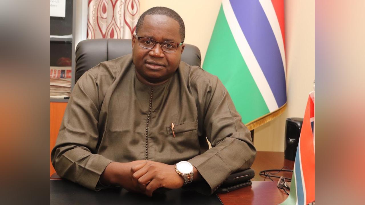 Gov’T Signs over D1.1 Billion Feeder Roads Contracts Gov’T Signs over D1.1 Billion Feeder Roads Contracts