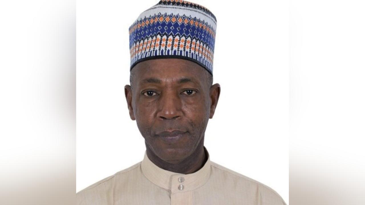 Local Government Minister Criticizes Councils' Priorities Local Government Minister Criticizes Councils' Priorities